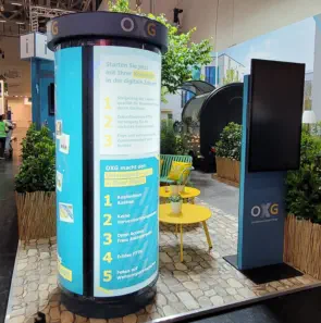 Litfaßsäule Hinterleuchtet - Messe Köln